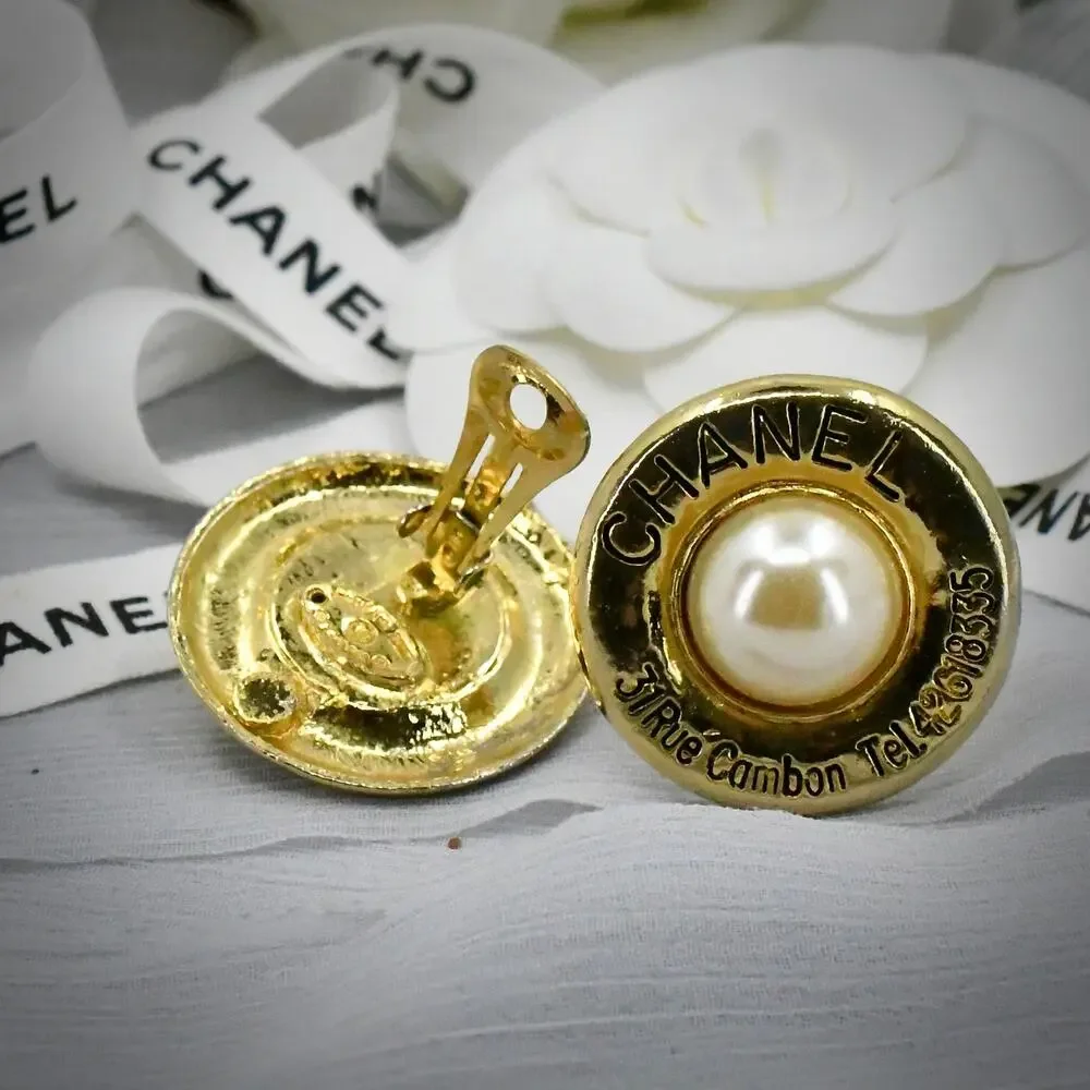 Vintage Chanel 31 Rue Cambon Gold Plated Faux Pearl Clip On Earrings